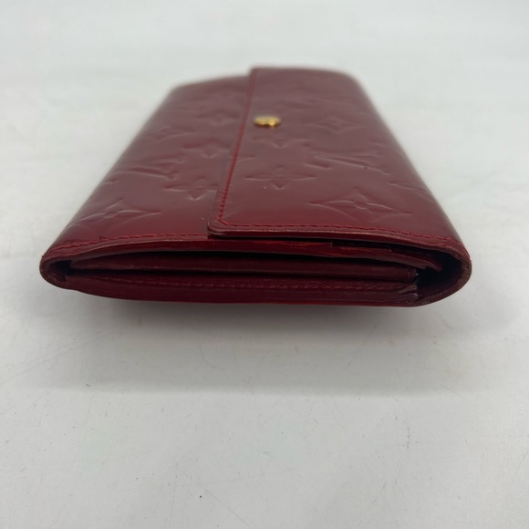 Louis Vuitton Vernis Sarah Wallet - Picture 4 of 11